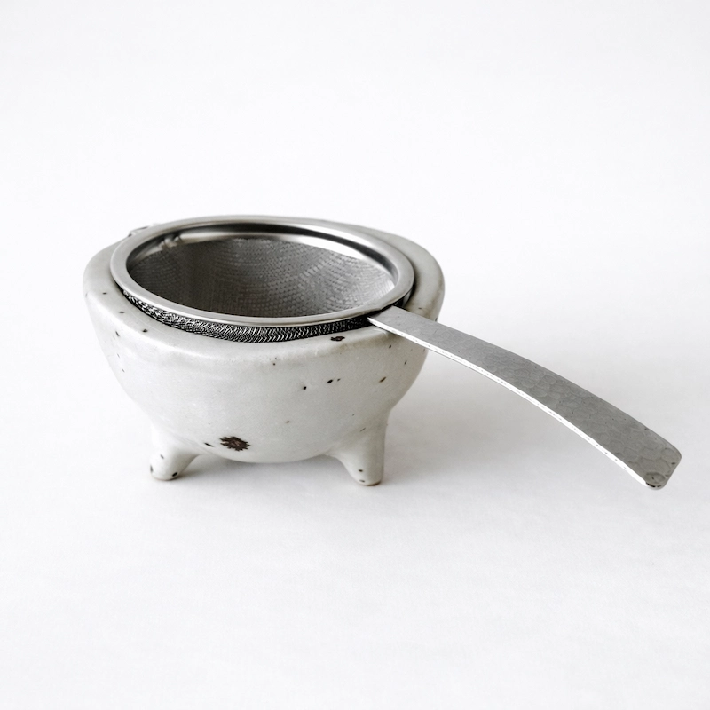 Shigaraki Ware Chakochi Stand – White - Image 2