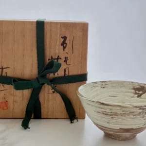 Hakeme Chawan by Yasuda Tomohiko – One piece only.